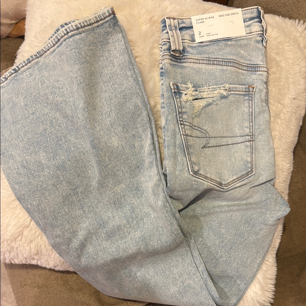 American Eagle Outfitters Light Wash Flare & Wide Leg Jeans